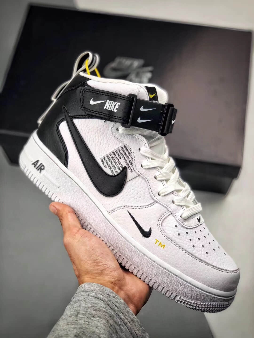 エアフォースワン　AIRFORCE1 '07 LV8 UTILITY US10